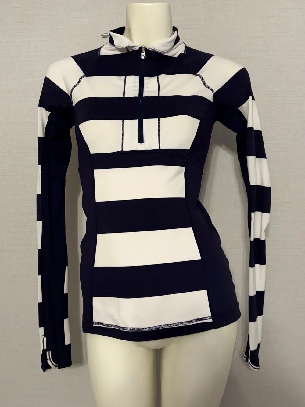 Size 4 lululemon athletica Striped 1/4-Zip Long Sleeve Reversible Top